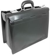 Pratesi Lorenzo pilotn� kufor 224