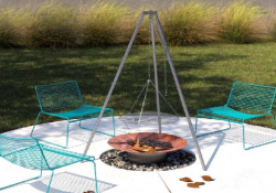 pevn� oto�n� gril s tromi nohami z nerez ocele - 63cm