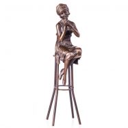 bronzov socha Dieva na stolike - www.glancshop.sk