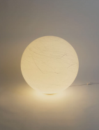 dizajnov� stoln� lampa MOON MEDIUM