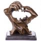 bronzov modern socha na mramorovom podstavci 107 - pohlad 2 - www.glancshop.sk