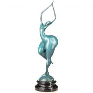 modern� farebn� bronzov� socha na mramorovom podstavci 81 - pohlad 1 - www.glancshop.sk