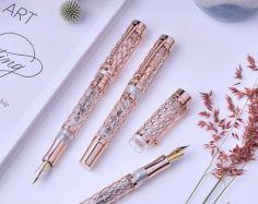 plniace pero Laban Flora Rose Gold 1