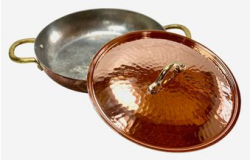 meden� poc�novan� panvica CG�  24cm s uchami a pokrievkou 1