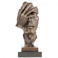 bronzov� modern� socha na podstavci Tv�r s rukou 106